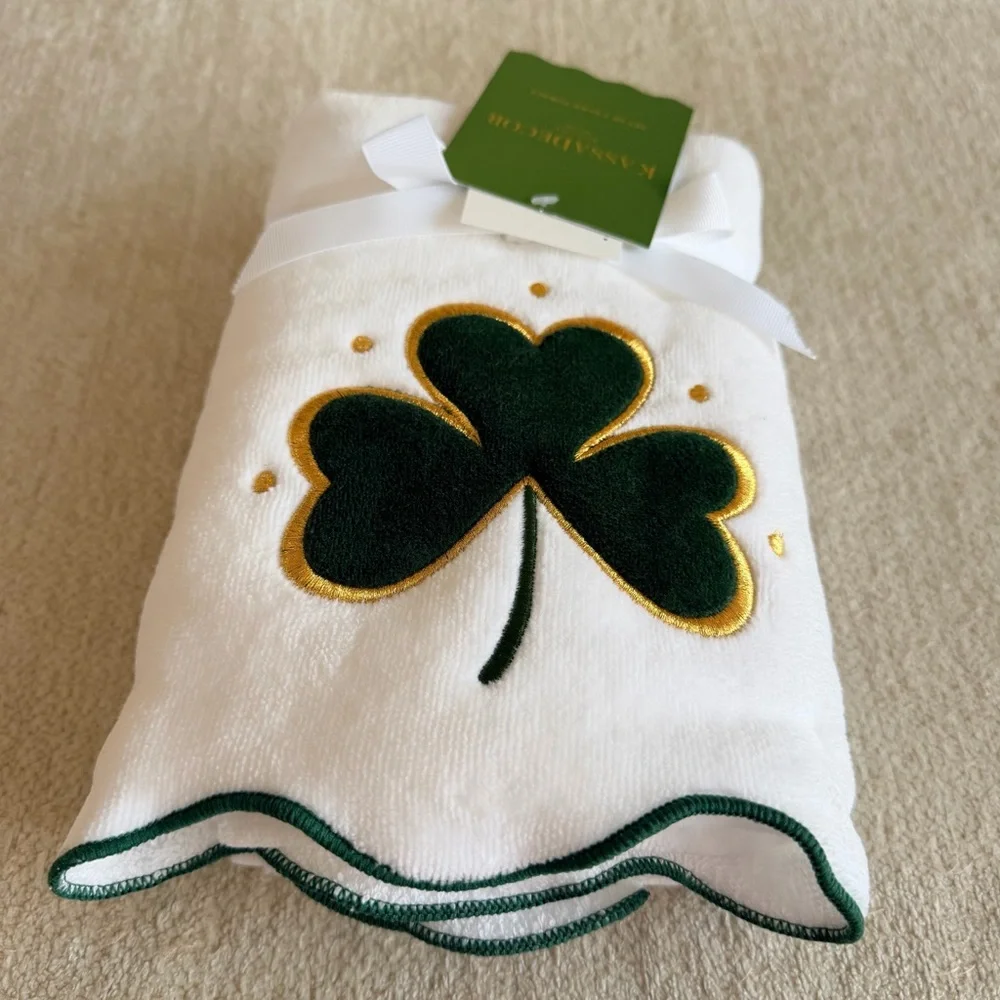 KASSADECOR White Hand Towel with Green and Gold Shamrock